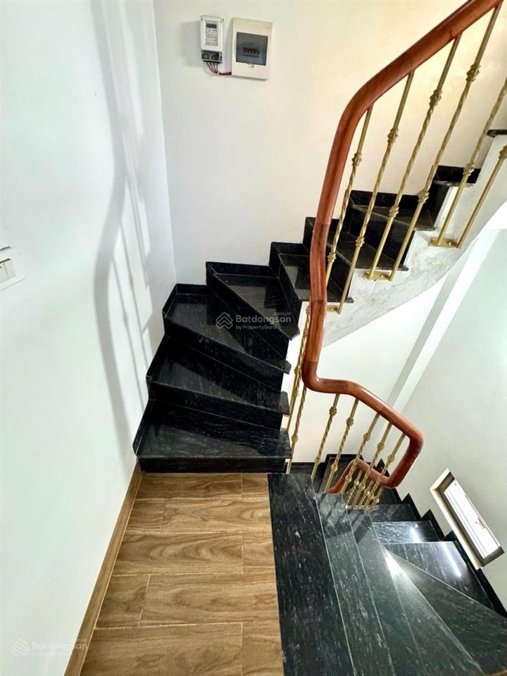 Chính chủ bán nhà phố võ chí công 34m2 x 6 tầng, mt 4.1m, giá nhỉnh 10 tỷ