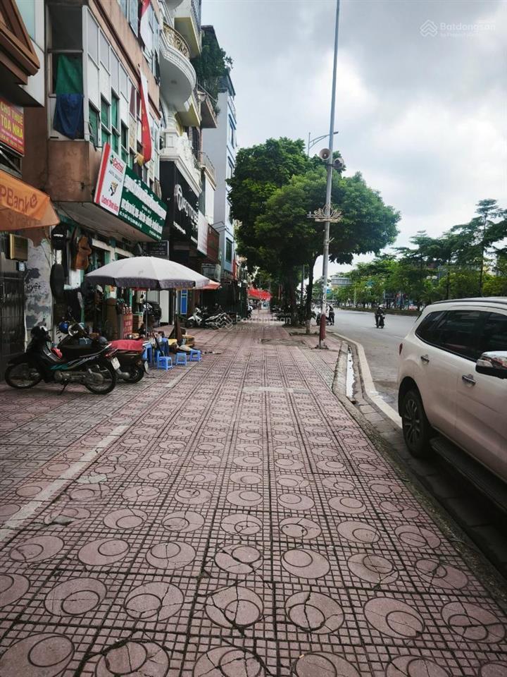( giảm 3 tỷ )  cần bán gấp nhà mặt phố ngô gia tự, long biên, 150m2 x 2t, mặt tiền 7m, giá 65 tỷ
