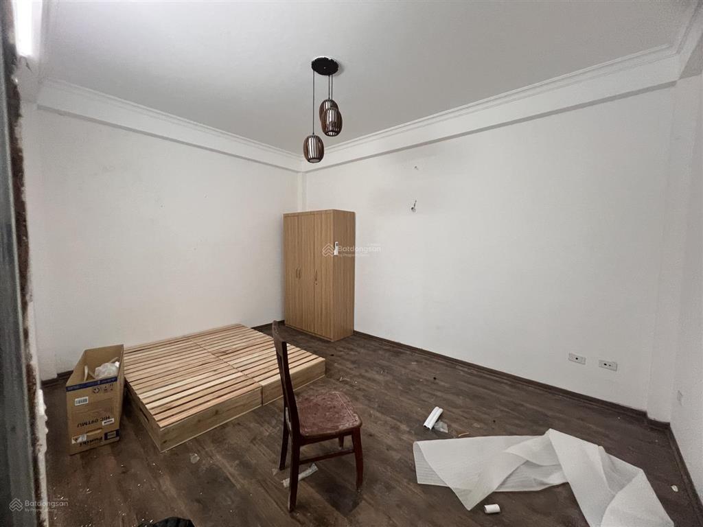 Cho thuê phòng trọ giá rẻ đẹp thoáng full đồ cách cầu chương dương chỉ 300m di chuyển