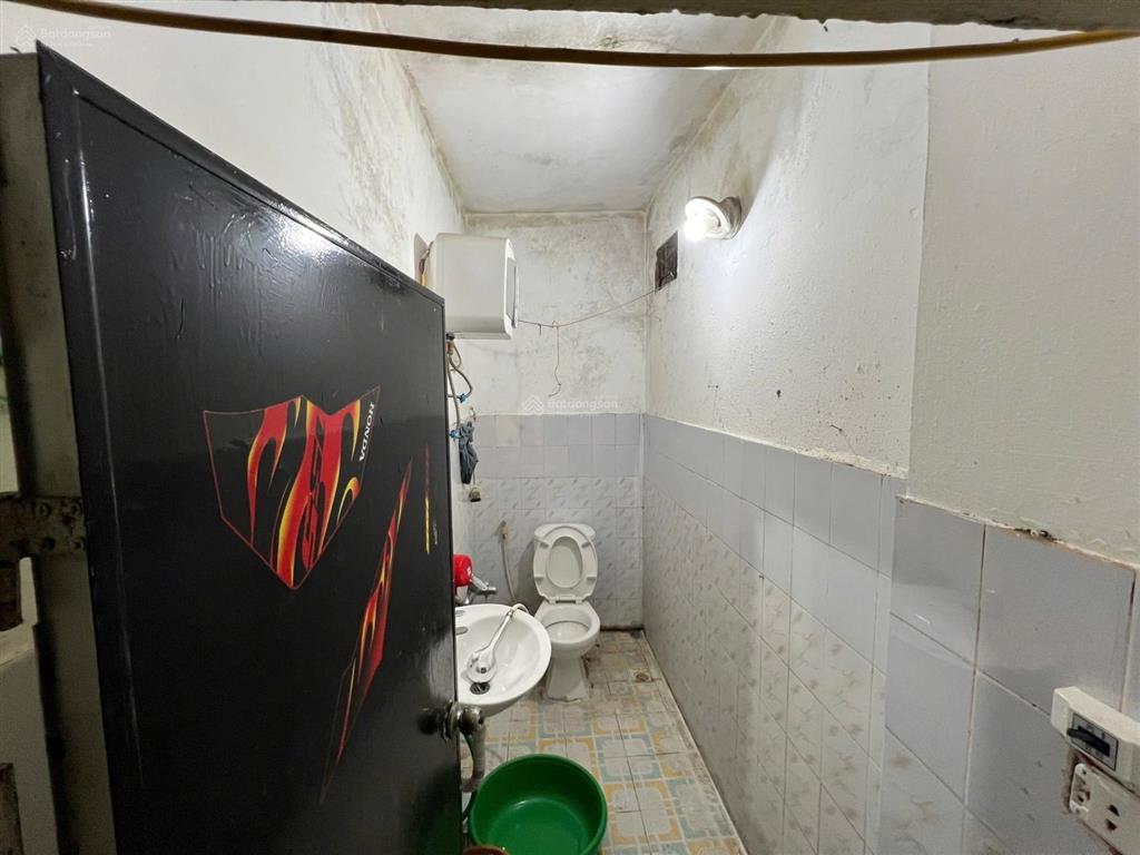 Cho thuê phòng trọ khép kín 26m2 có ban công cách cầu chương dương 50m