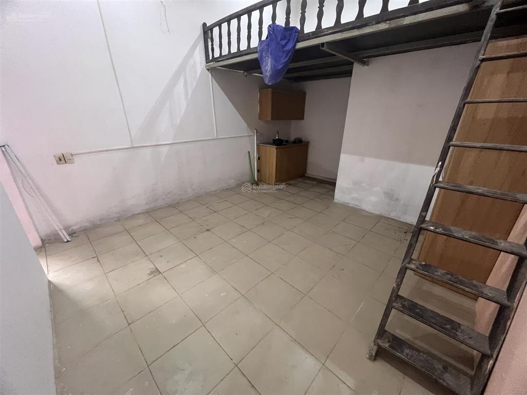 Cho thuê nhà trọ 1pn, 1wc tại 247 nguyễn văn linh, 3 triệu vnd, 28m2 có gác xép ngay chợ phúc đồng