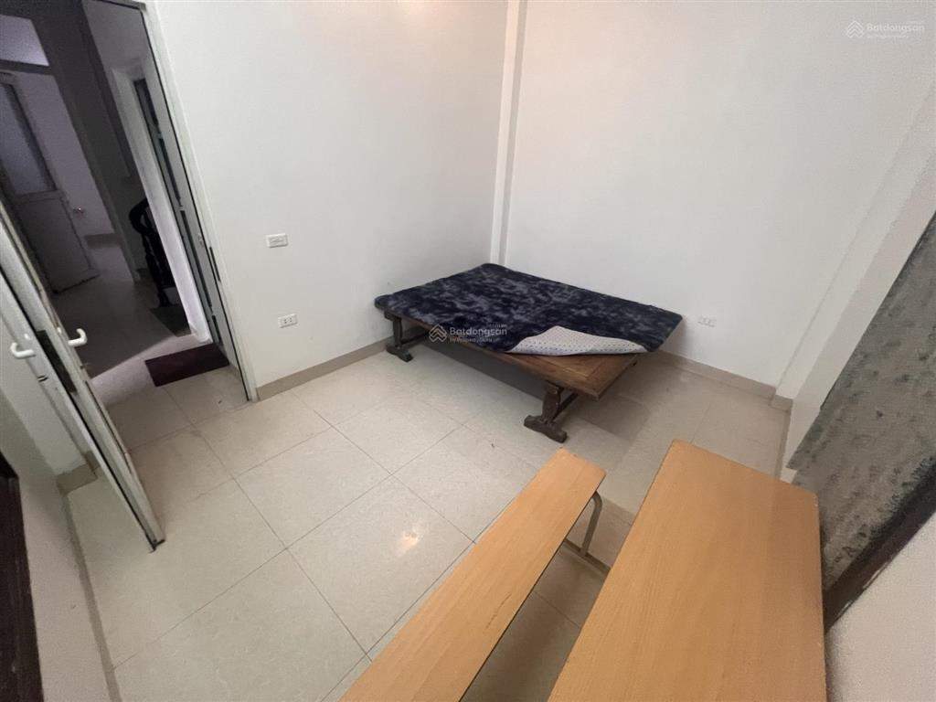 Cho thuê nhà trọ tại số 23 ngõ 7, hữu lê, 20m2, 2,3 triệu vnd, chính chủ hàng hiếm