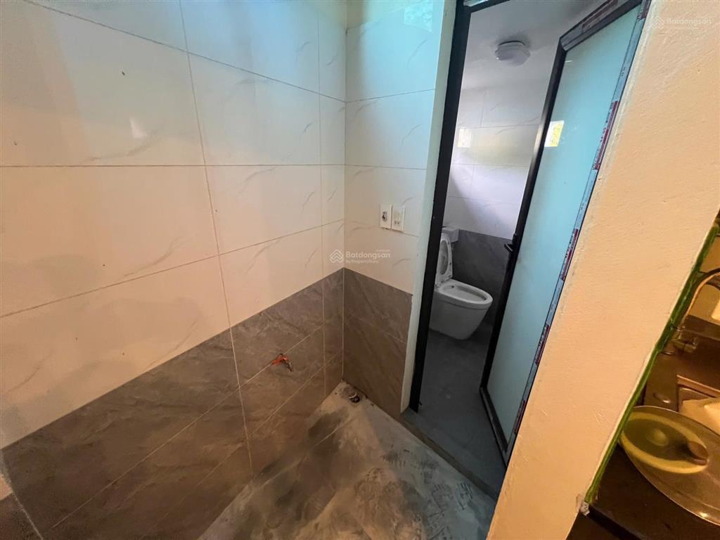 Phòng trọ khép kín giá rẻ đầy đủ đồ, điện nước giá dân, vào ở ngay