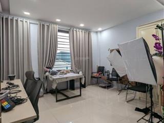 Cho thuê nhà ngõ 181 xuân thủy diện tích 60m2 * 5 tầng tầng 1+2 thông sàn tầng 3+4 chia phòng 19tr