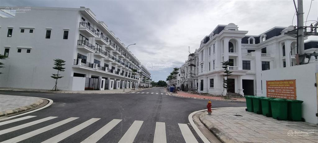 Chính chủ gửi bán gấp căn liền kề dự án thiên long view kênh xây 4 tầng
