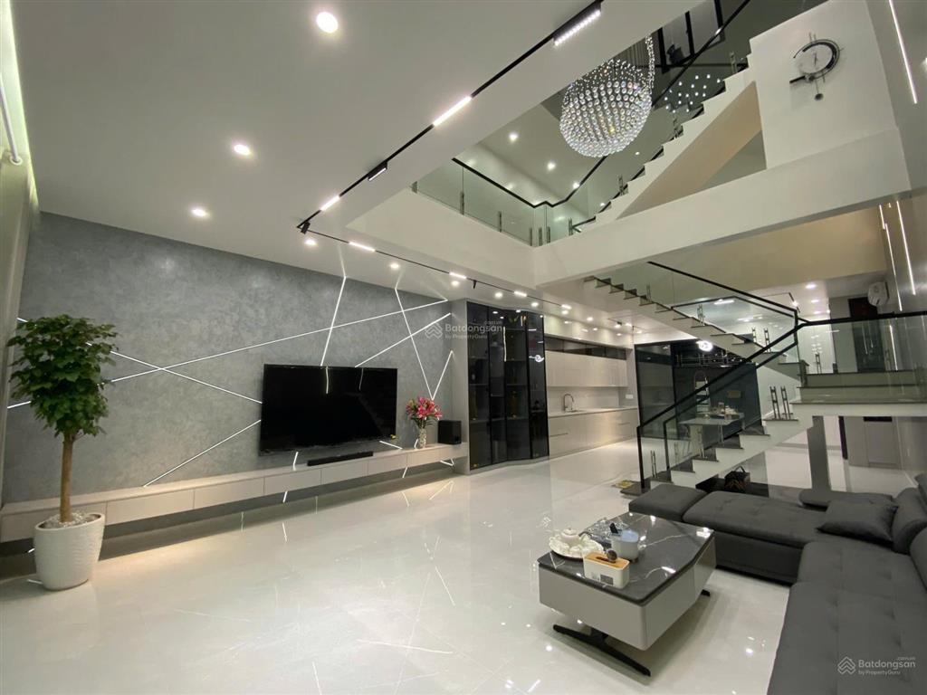 Bán liền kề mặt đường chùa nghèo, 14,5 tỷ, 125m2, ở kinh doanh tốt