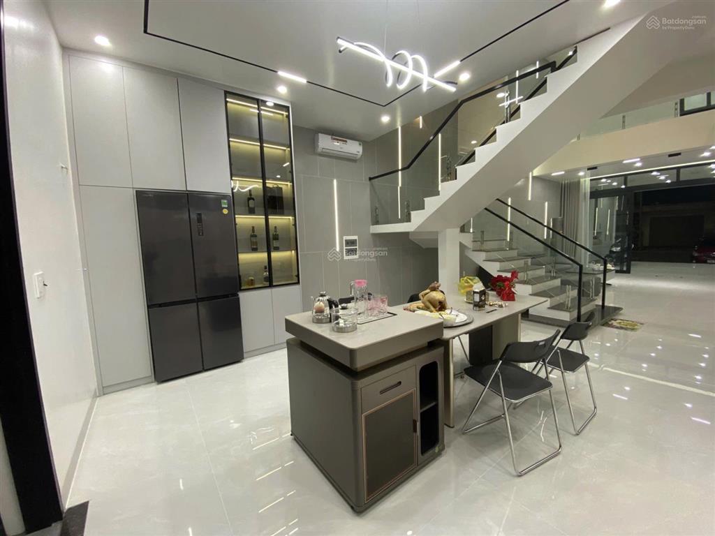 Bán liền kề mặt đường chùa nghèo, 14,5 tỷ, 125m2, ở kinh doanh tốt