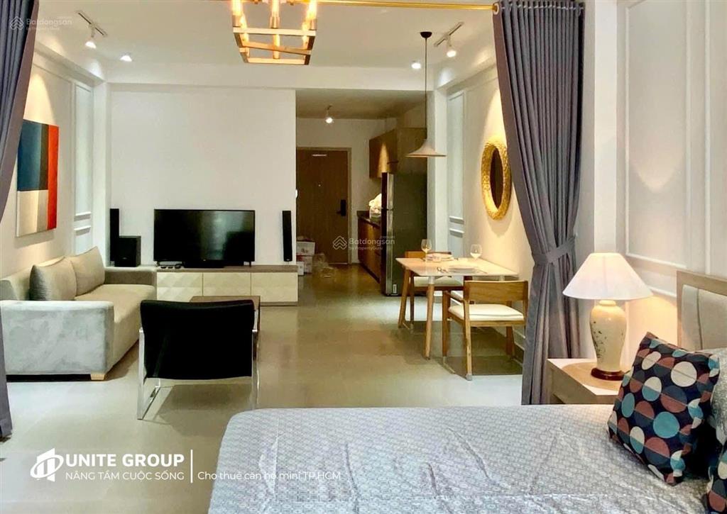 Cho thuê căn hộ dịch vụ quận 4, siêu phẩm rooftop studio ban công sân vườn chỉ còn duy nhất 1 căn