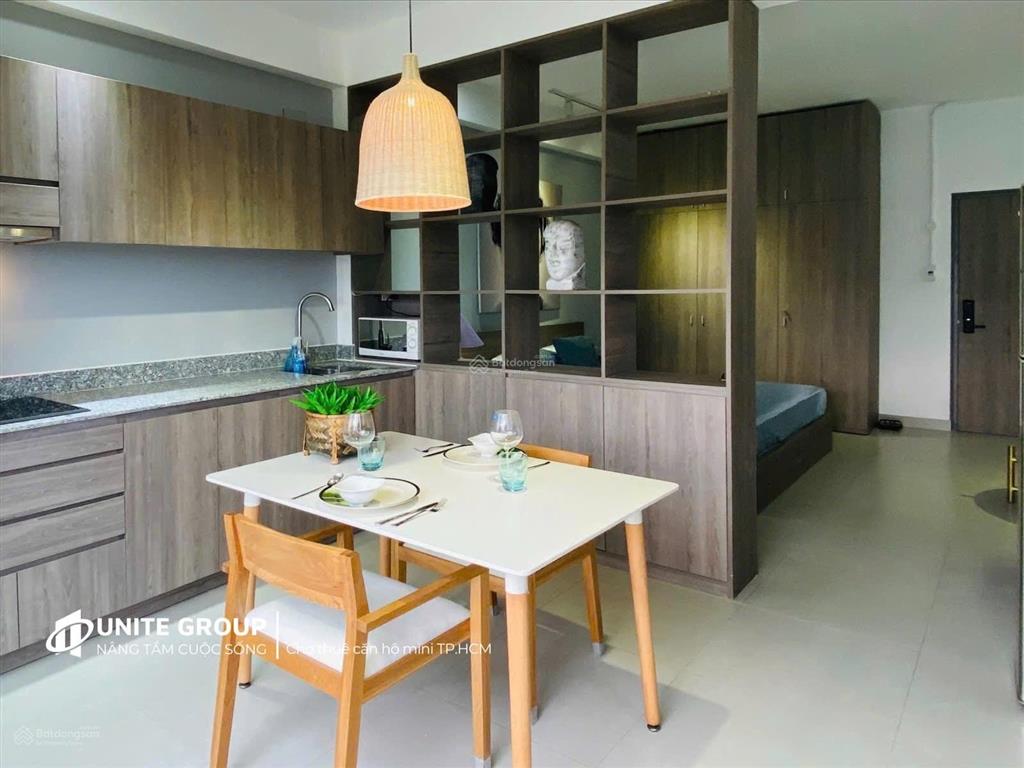 Cho thuê căn hộ dịch vụ quận 4, siêu phẩm rooftop studio ban công sân vườn chỉ còn duy nhất 1 căn