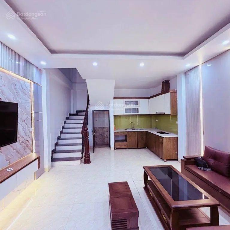 Cầu diễn  32m2  nhà đẹp 5 tầng mới  sẵn nội thất  chỉ 6 tỷ