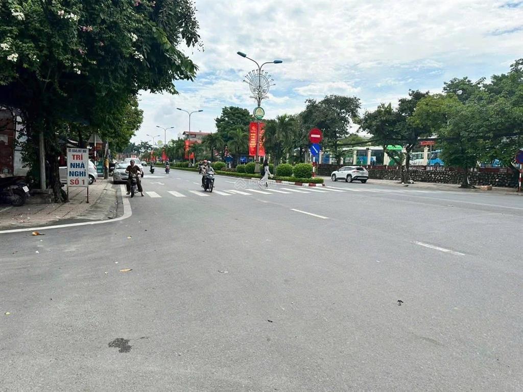 (mặt tiền 12m)  bán đất trục chính đường mai trai, sơn tây, 300m2, giá đầu tư