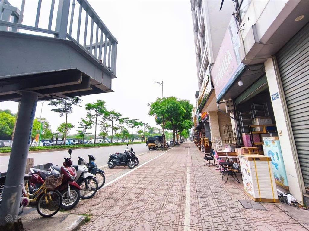Nhà mặt phố 4 tầng, 101m2, giá ưu đãi 49 tỷ ở ngô gia tự, p đức giang, q.long biên
