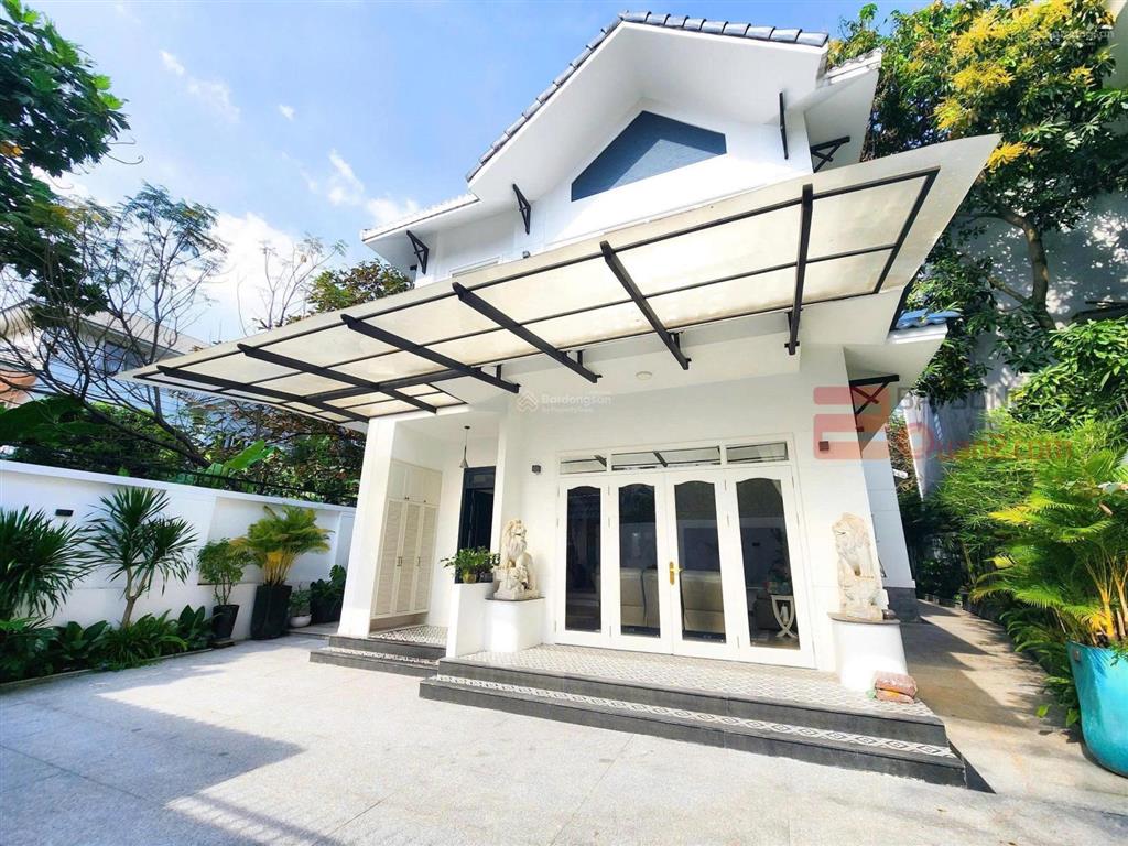 Biệt thự thảo điền nở hậu hiếm dt 304m² giá 105 tỷ