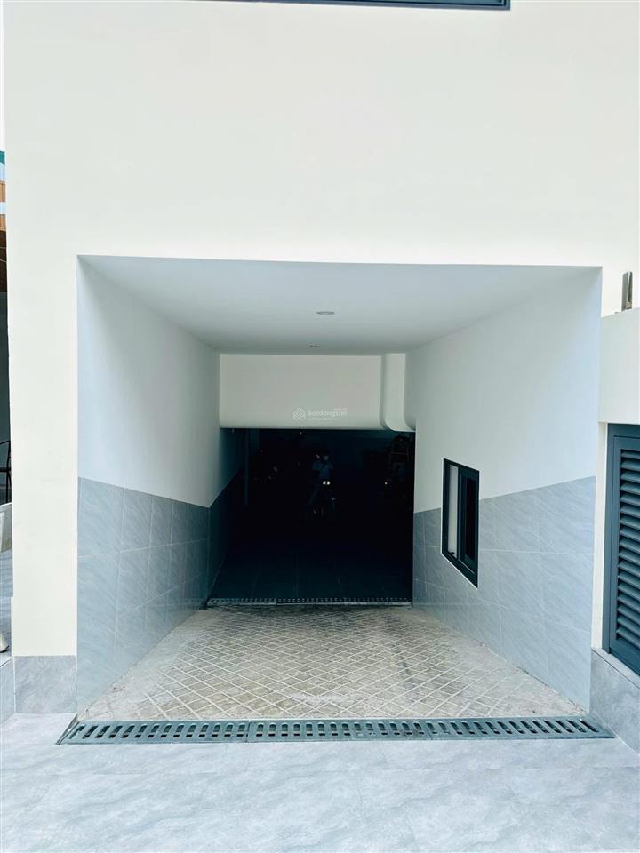 Bán toà nhà chdv dòng tiền 4,5%/năm