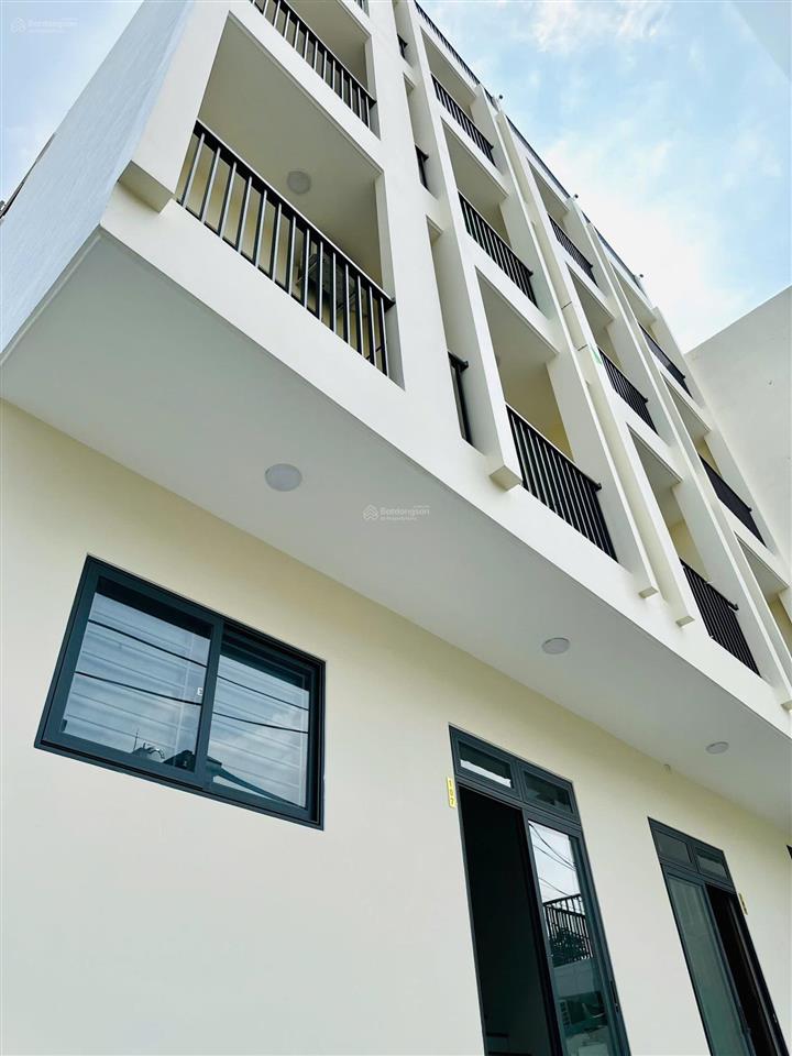 Bán toà nhà chdv dòng tiền 4,5%/năm