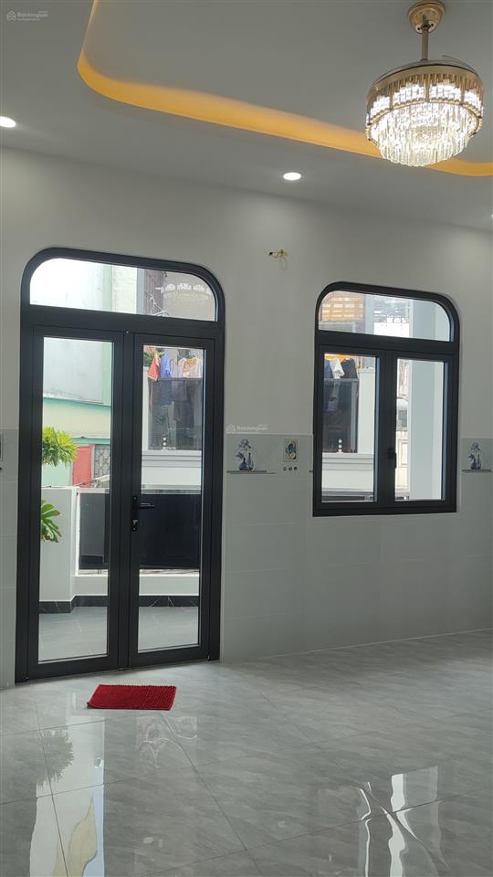 2 mặt tiền hẻm, nhà mới 2 tầng, gần mặt tiền bà hom, 2pn 2wc, phòng khách, giá tốt.