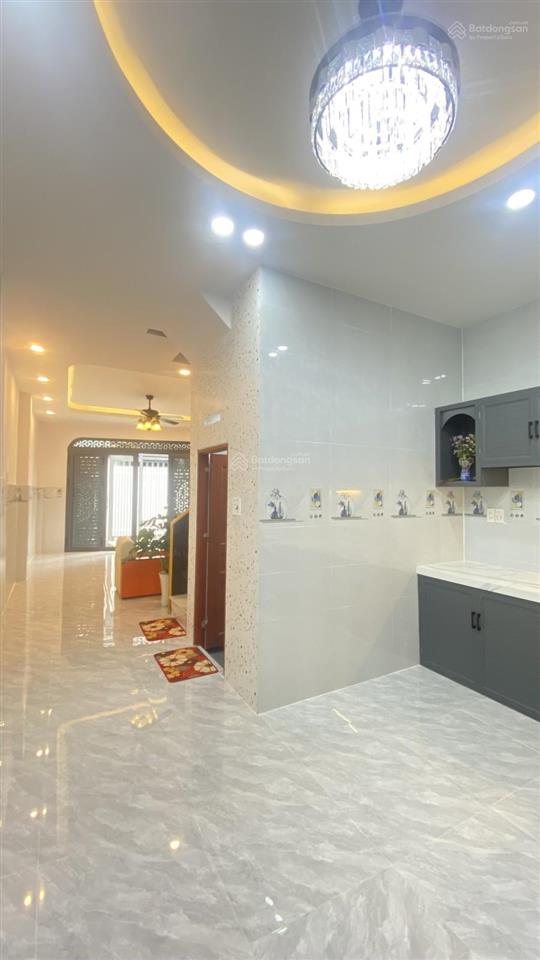 2 mặt tiền hẻm, nhà mới 2 tầng, gần mặt tiền bà hom, 2pn 2wc, phòng khách, giá tốt.