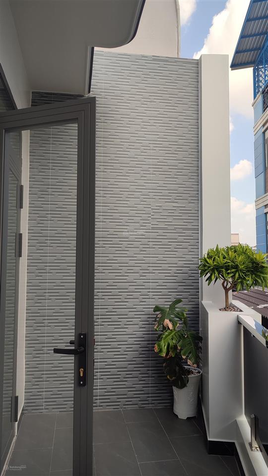 2 mặt tiền hẻm, nhà mới 2 tầng, gần mặt tiền bà hom, 2pn 2wc, phòng khách, giá tốt.