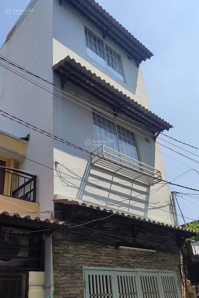 Nhà hẻm xe hơi, 3 tầng. dt 4.1 x 14 ngay bà hom, quận 6