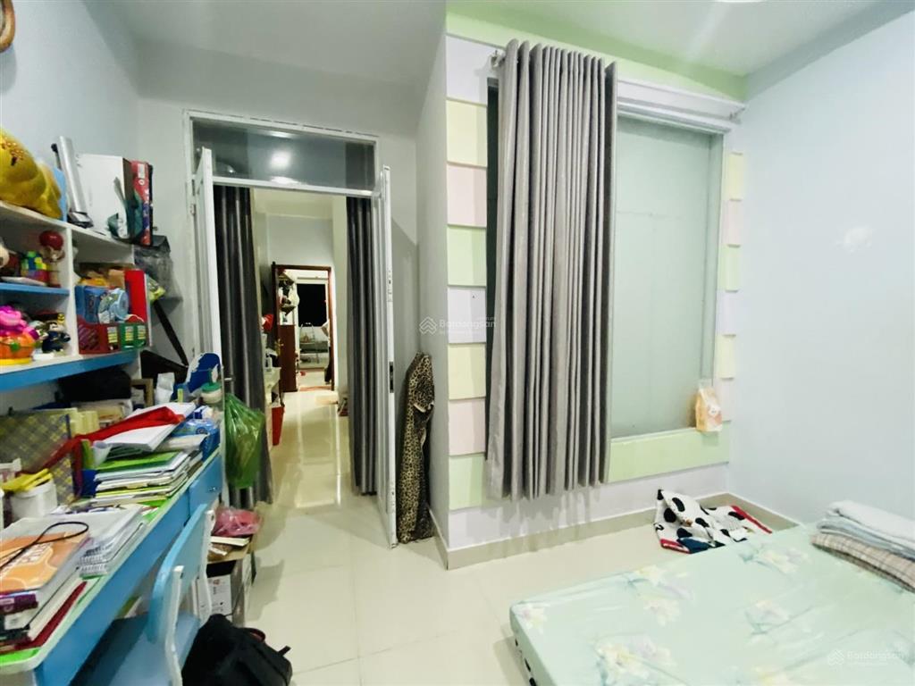 Nhà hẻm xe hơi, 3 tầng. dt 4.1 x 14 ngay bà hom, quận 6
