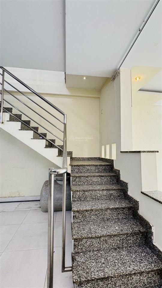 Nhà 2 tầng ngay khu dân cư himlam, dt 4.9x12m. giá 6.2 tỷ tl