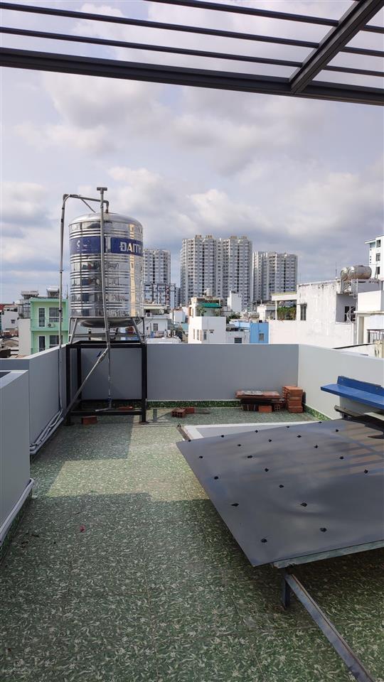 Nhà 2 mặt tiền hẻm nhựa 6m. 3 tầng, sân thượng. 4pn 3wc. giá tốt