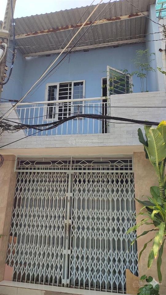 Ngang 4 dài 21. dt 84m2. nhà 2 tầng. tân hoà đông, quận 6. giá khá mềm.