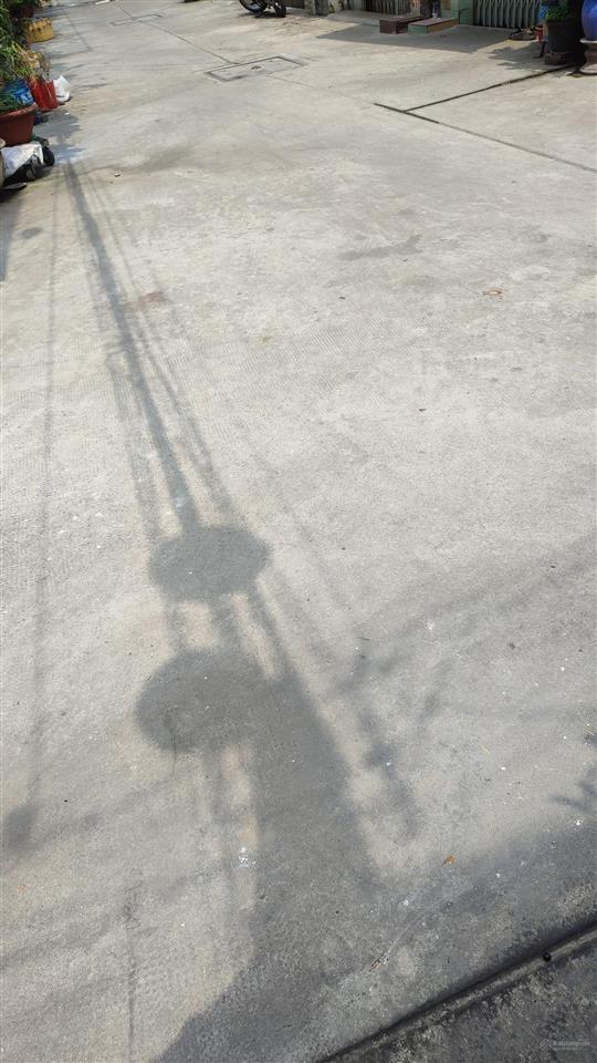 Ngang 4 dài 21. dt 84m2. nhà 2 tầng. tân hoà đông, quận 6. giá khá mềm.