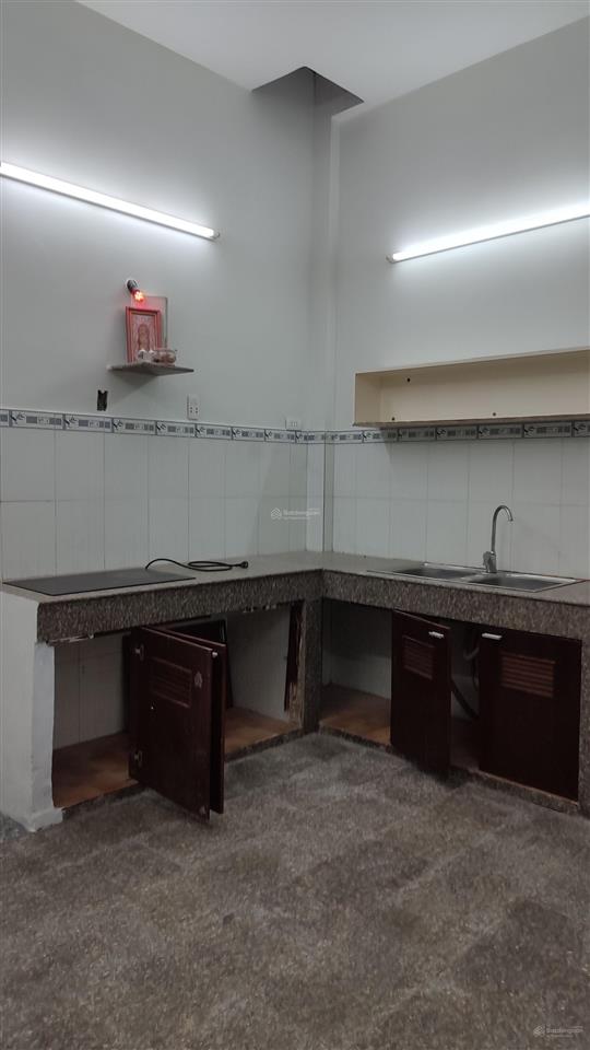 Nhà q6 gần ngã tư nguyễn văn luông  hậu giang, trệt 2 lầu, 5pn, 3wc, giá 5,3 tỷ