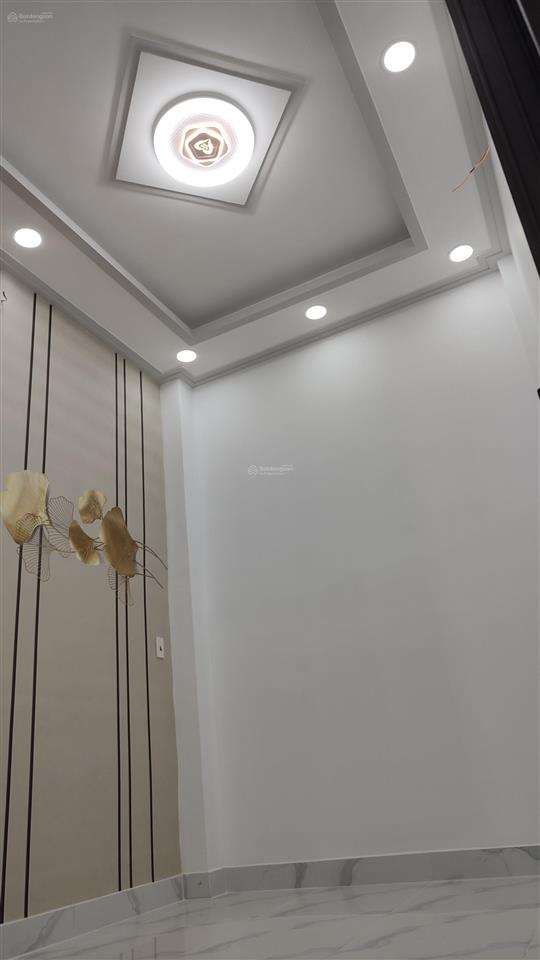 Nhà hẻm 3,5m văn thân, p8, q6, 44,1m, 2 tầng, 4pn, cách mặt tiền 30m.
