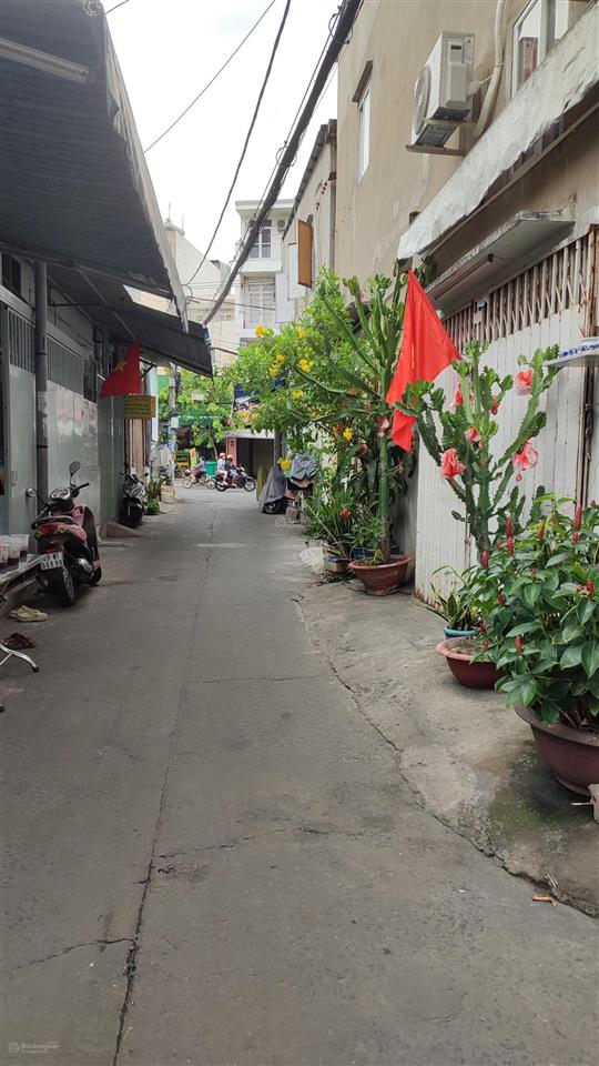 Bán nhà góc 2 mặt tiền hẻm, sát khu tên lửa, quận bình tân.