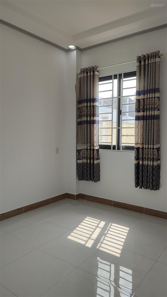 Bán nhà góc 2 mặt tiền hẻm, sát khu tên lửa, quận bình tân.