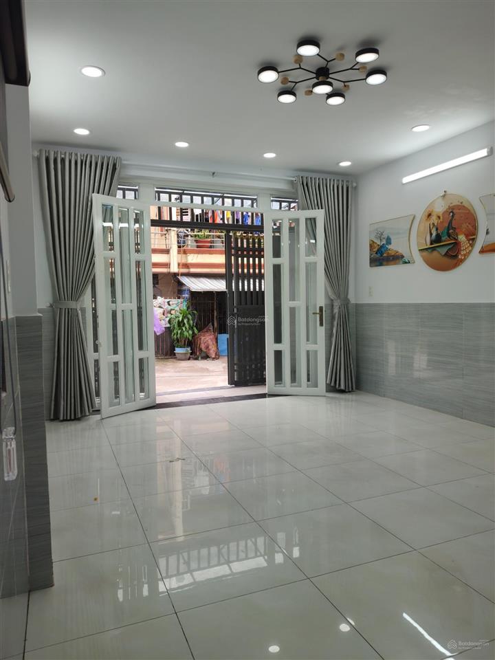 Căn góc 2 mặt tiền hẻm 7m, sát chợ bình trị đông, bình tân