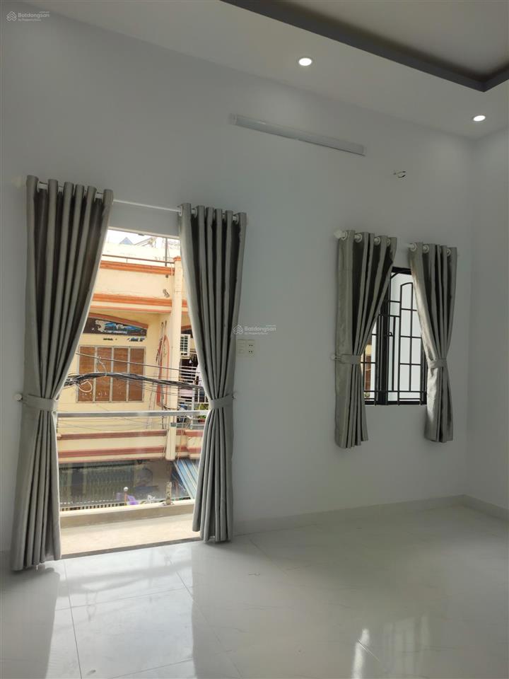 Căn góc 2 mặt tiền hẻm 7m, sát chợ bình trị đông, bình tân
