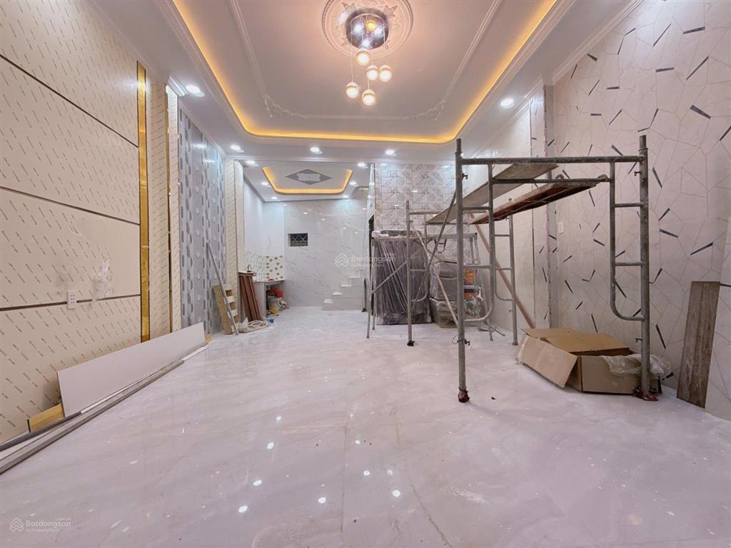 Nhà mới 3 tầng, đường chiến lược, phường bình trị đông, quận bình tân