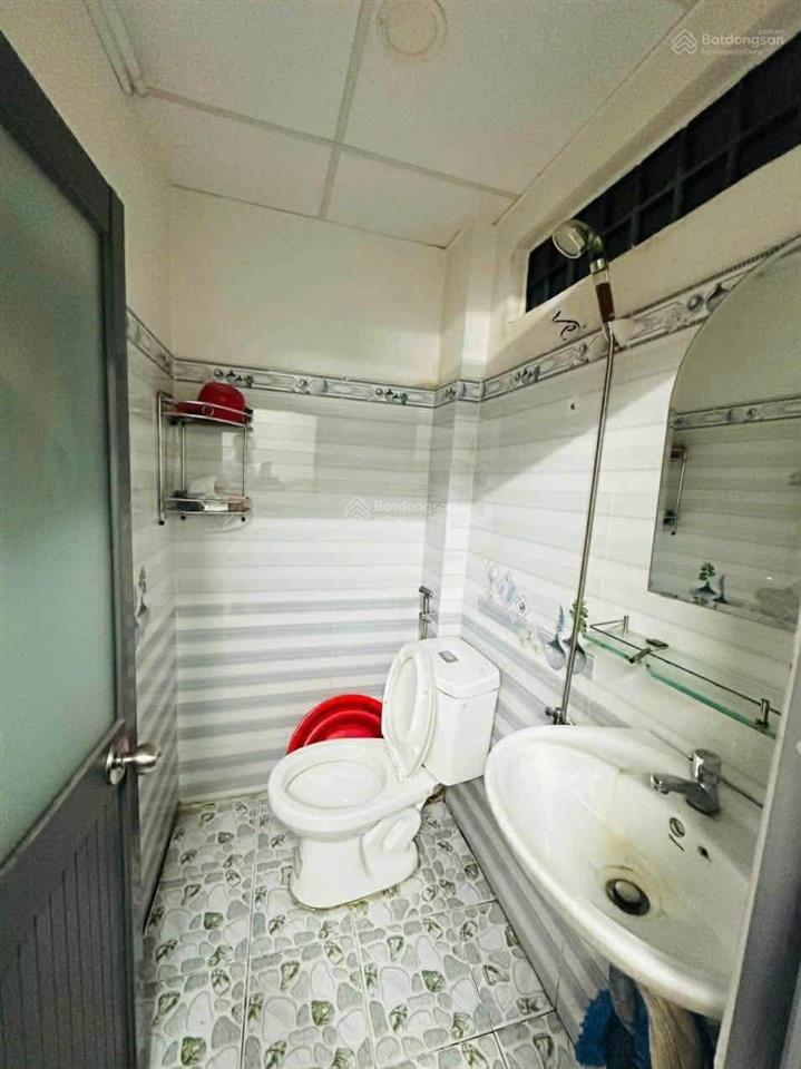Nhà 2 tầng, hẻm xe tải 5m thông, sát ngã 4 cây da xà, p13, q6