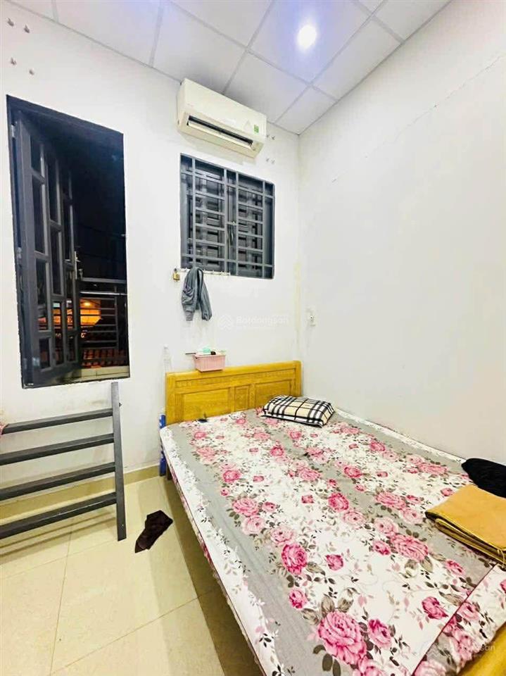 Nhà 2 tầng, hẻm xe tải 5m thông, sát ngã 4 cây da xà, p13, q6