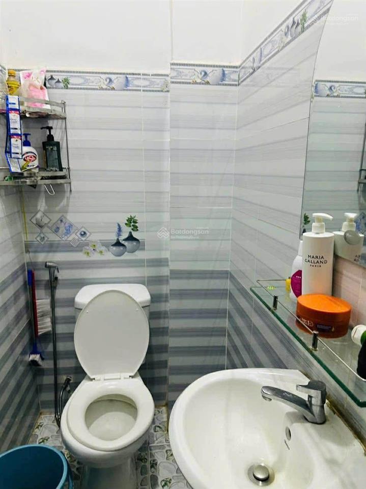 Nhà 2 tầng, hẻm xe tải 5m thông, sát ngã 4 cây da xà, p13, q6