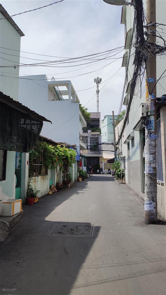 Nhà 2 tầng, hẻm xe tải 5m thông, sát ngã 4 cây da xà, p13, q6