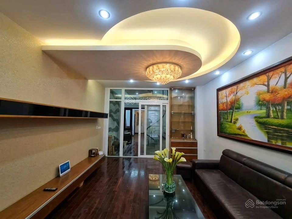 [hàng kín] trần quốc hoàn, 40m²/17.9tỷ, 7 tầng thang máy, ô tô tránh  kinh doanh tốt