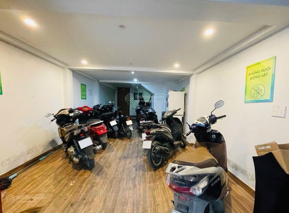 Bán nhà ngõ 104 hạ yên quyết dt 65m2 x6t, mt 4m giá 13 tỷ, sổ đỏ đẹp, gần ô tô