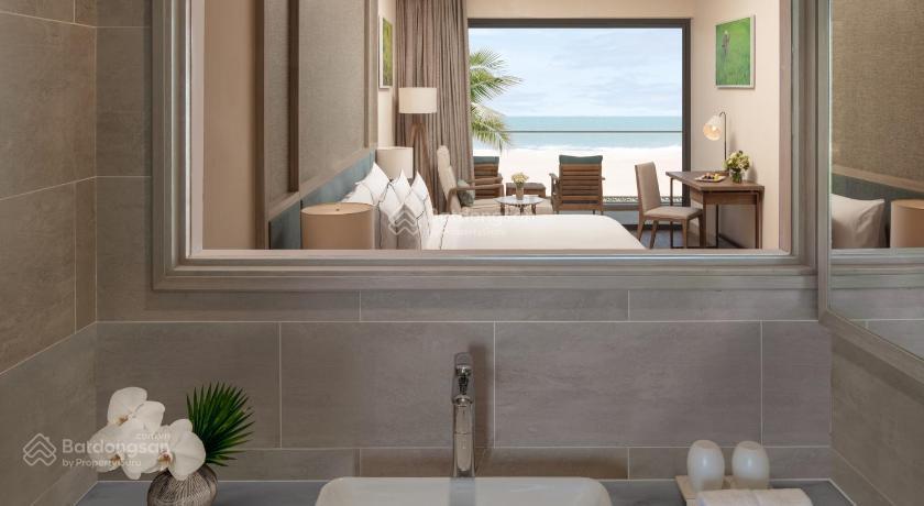 Cần bán căn villa 3pn/557m2 view biển melia hamptons hồ tràm full nội thất.  0908 982 ***