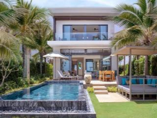 Cần bán căn villa 3pn/557m2 view biển melia hamptons hồ tràm full nội thất.  0908 982 ***