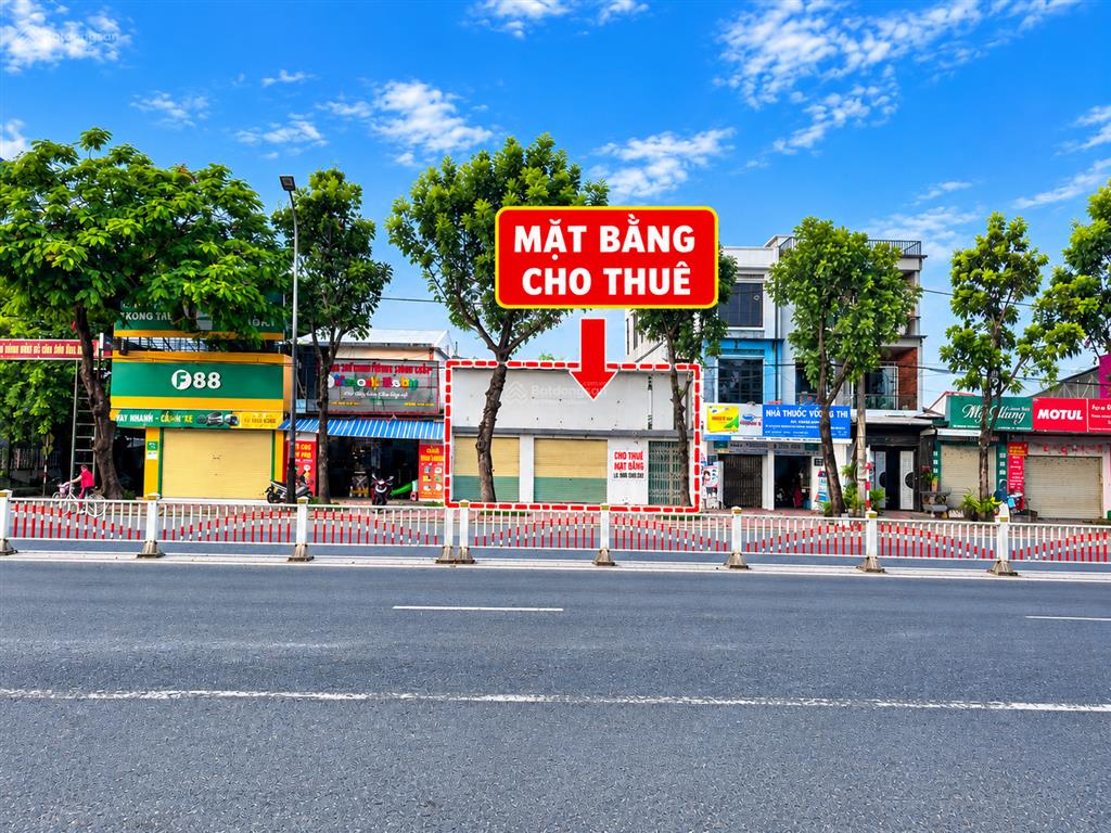Cho thuê mặt bằng 223m2 ngang 10m mặt tiền quốc lộ 1a trung tâm tứ hạ, huế