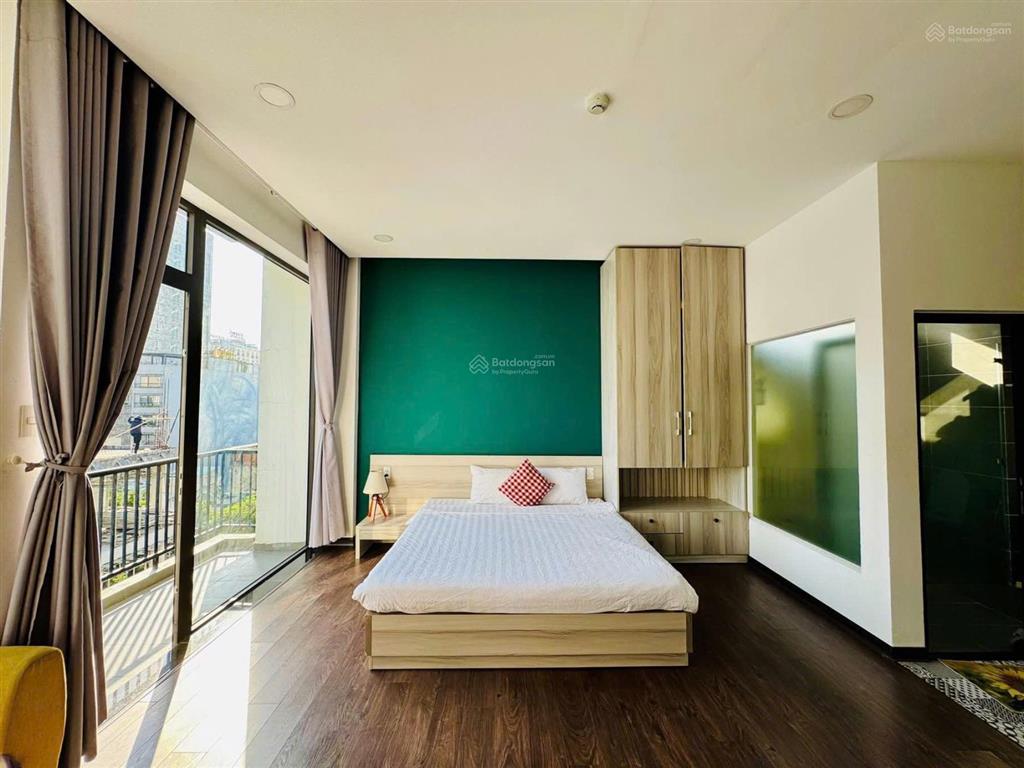 Căn hộ cho thuê full nội thất ngay trung tâm quận 1, đủ mọi tầm giá, thang máy  ban công