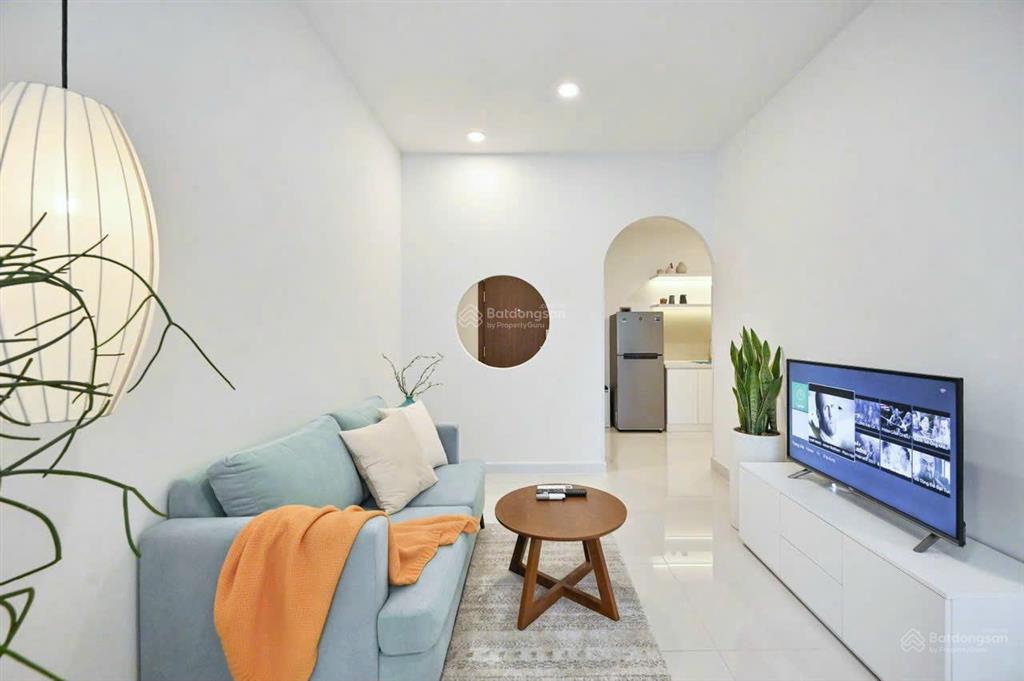 Căn hộ cho thuê full nội thất ngay trung tâm quận 1, đủ mọi tầm giá, thang máy  ban công