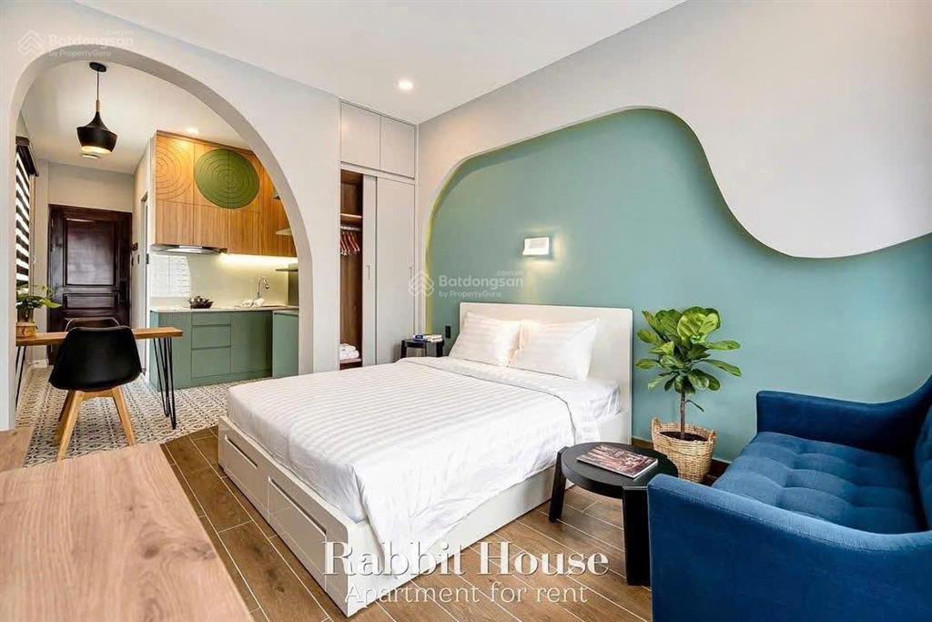 Căn hộ cho thuê full nội thất ngay trung tâm quận 1, đủ mọi tầm giá, thang máy  ban công