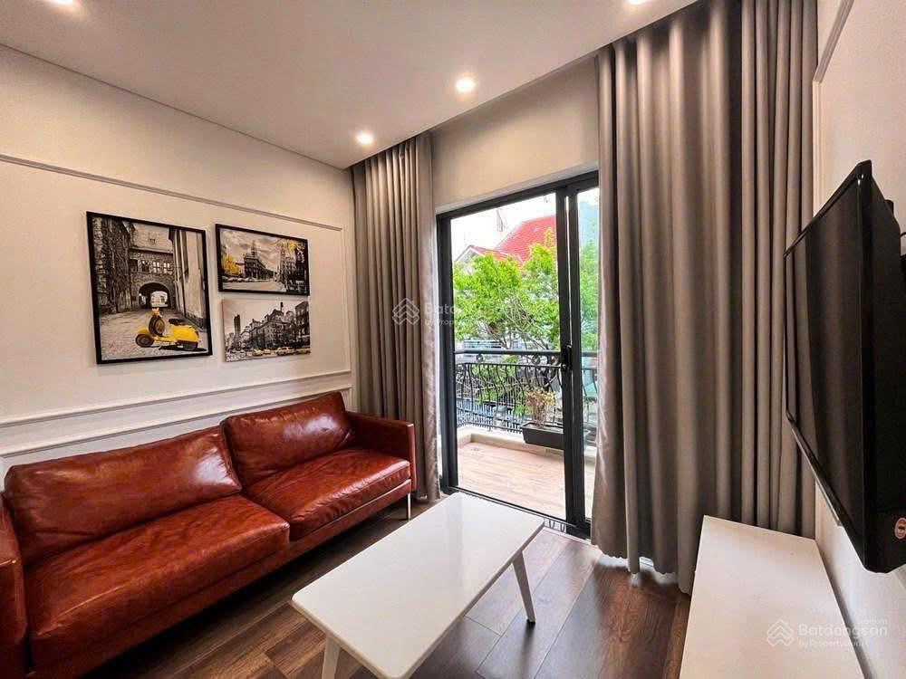 Căn hộ cho thuê full nội thất ngay trung tâm quận 1, đủ mọi tầm giá, thang máy  ban công