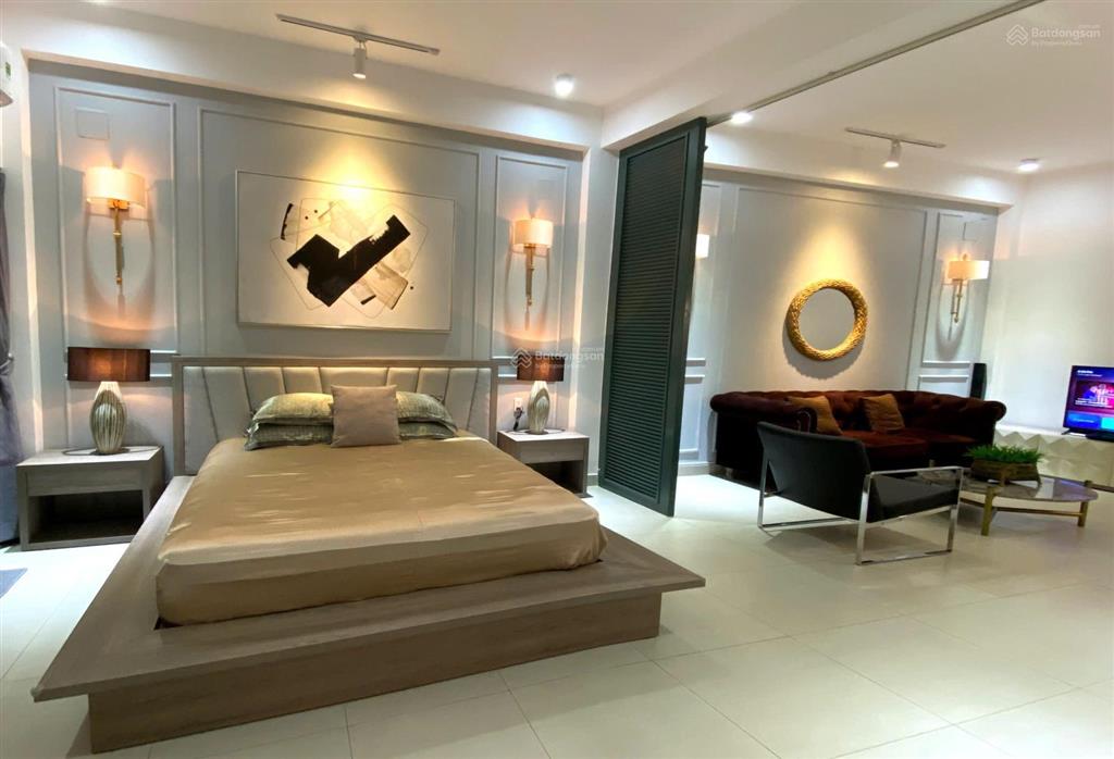 Cho thuê căn hộ full nội thất ban công cửa sổ ngay trung tâm quận 4 sát bên quận 1, quận 3