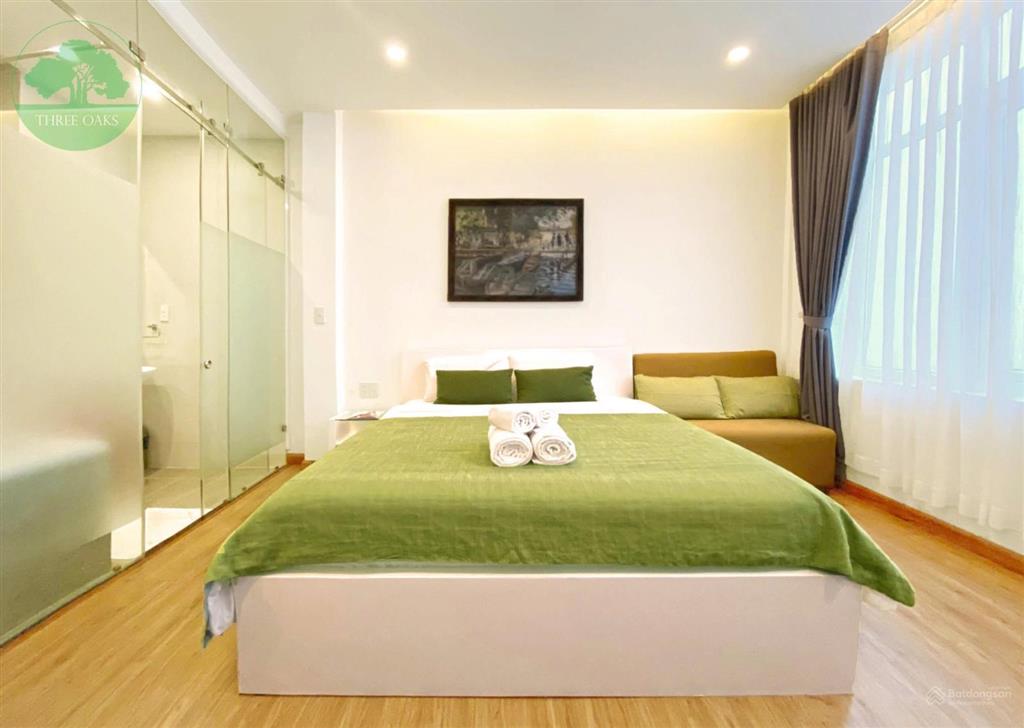 Cho thuê căn hộ full nội thất ban công cửa sổ ngay trung tâm quận 4 sát bên quận 1, quận 3